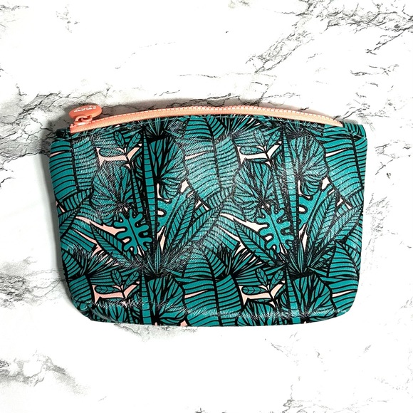 Ipsy July 2019 Glam Bag TROPICAL PALM LEAF PRINT - Picture 1 of 4